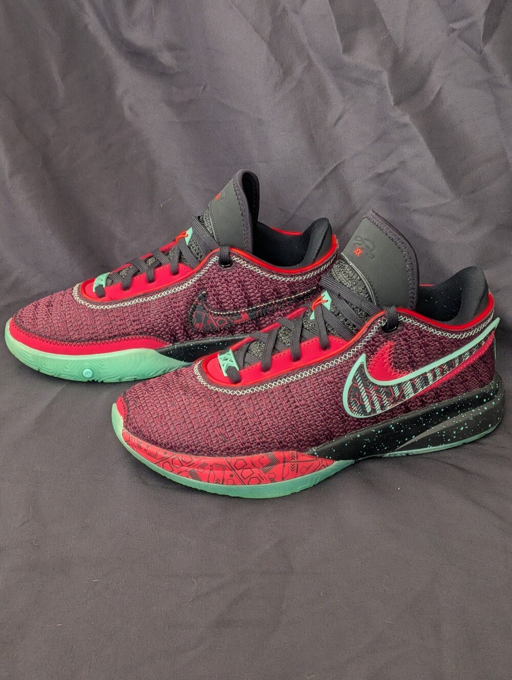 NIKE LeBron 20 SE Night Maroon XX Pink Diamond Collection Sneakers Big Kids 6.5Y